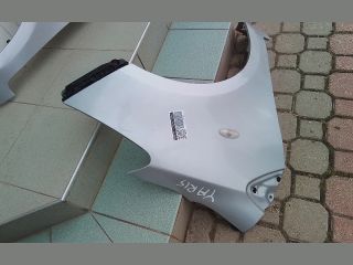 bontott TOYOTA YARIS Jobb első Sárvédő