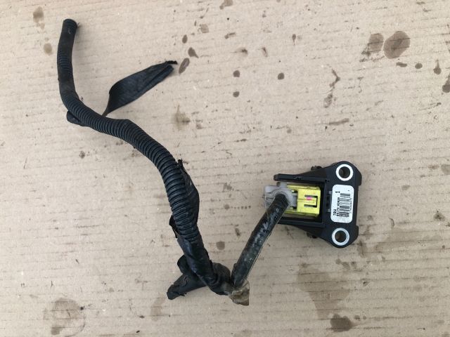 bontott TOYOTA YARIS Jobb első Ütközés Érzékelő (Homlokfalon)