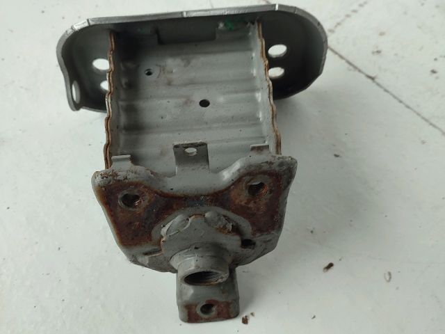 bontott TOYOTA YARIS Jobb első Ütközéscsillapító