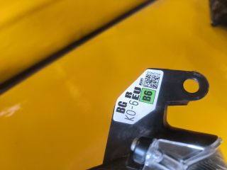 bontott TOYOTA YARIS Jobb Fényszóró