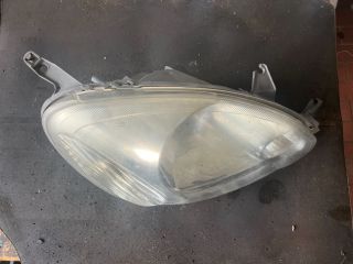 bontott TOYOTA YARIS Jobb Fényszóró