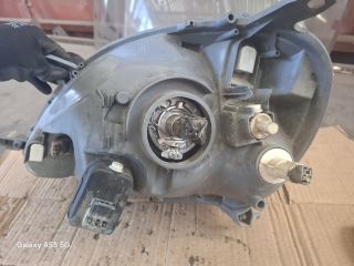 bontott TOYOTA YARIS Jobb Fényszóró