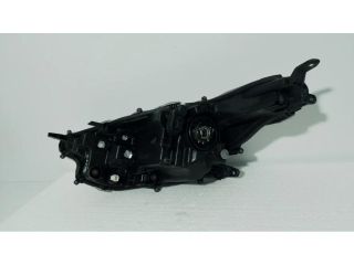 bontott TOYOTA YARIS Jobb Fényszóró