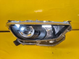 bontott TOYOTA YARIS Jobb Fényszóró