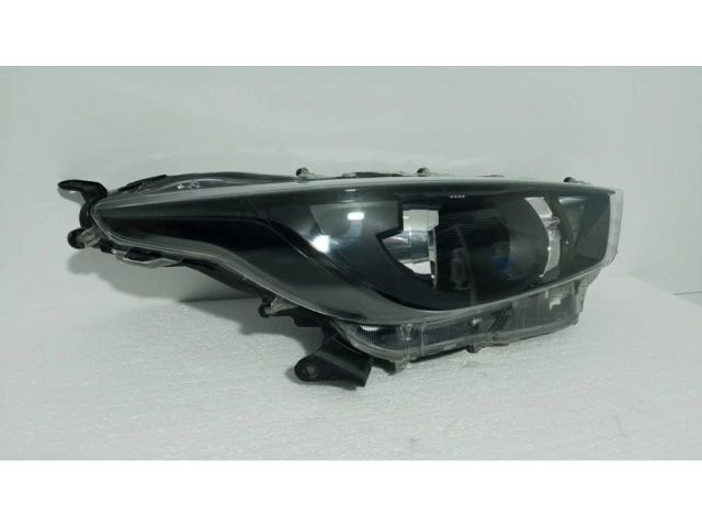 bontott TOYOTA YARIS Jobb Fényszóró