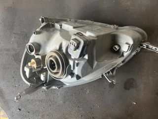 bontott TOYOTA YARIS Jobb Fényszóró