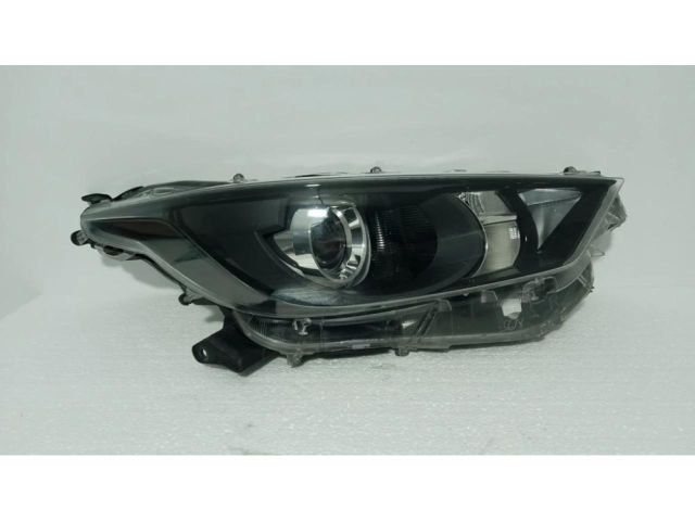 bontott TOYOTA YARIS Jobb Fényszóró
