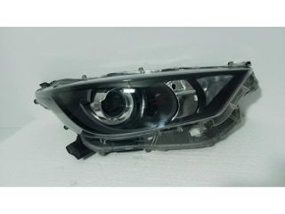 bontott TOYOTA YARIS Jobb Fényszóró