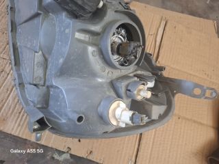 bontott TOYOTA YARIS Jobb Fényszóró