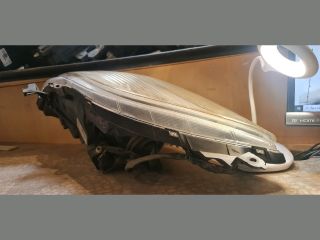 bontott TOYOTA YARIS Jobb Fényszóró