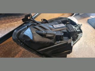 bontott TOYOTA YARIS Jobb Fényszóró