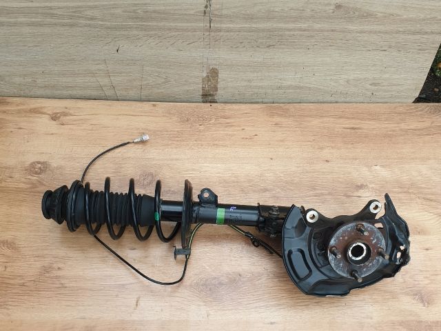 bontott TOYOTA YARIS Jobb Gólyaláb Csonkállvánnyal