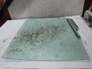 bontott TOYOTA YARIS Jobb hátsó Ablak