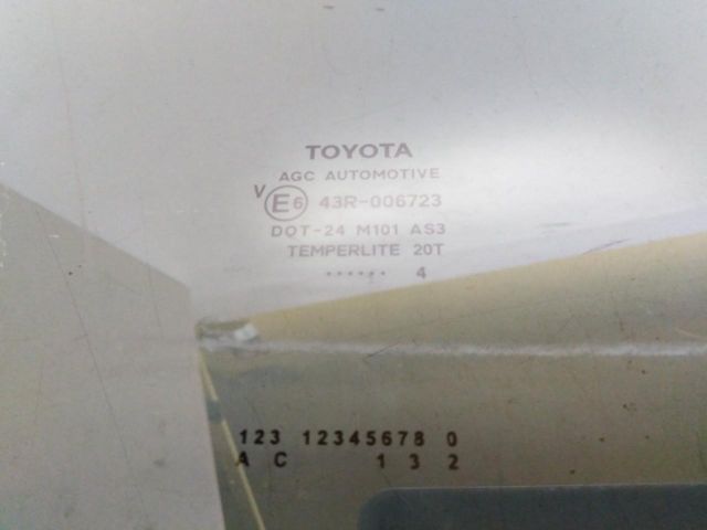 bontott TOYOTA YARIS Jobb hátsó Ablak