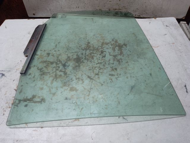 bontott TOYOTA YARIS Jobb hátsó Ablak