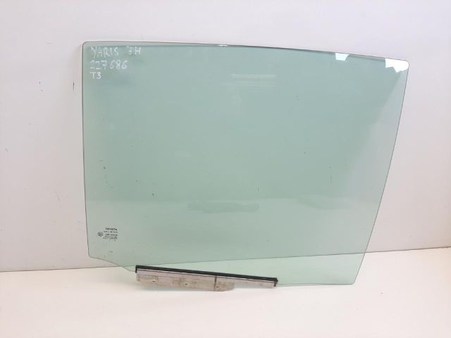 bontott TOYOTA YARIS Jobb hátsó Ablak