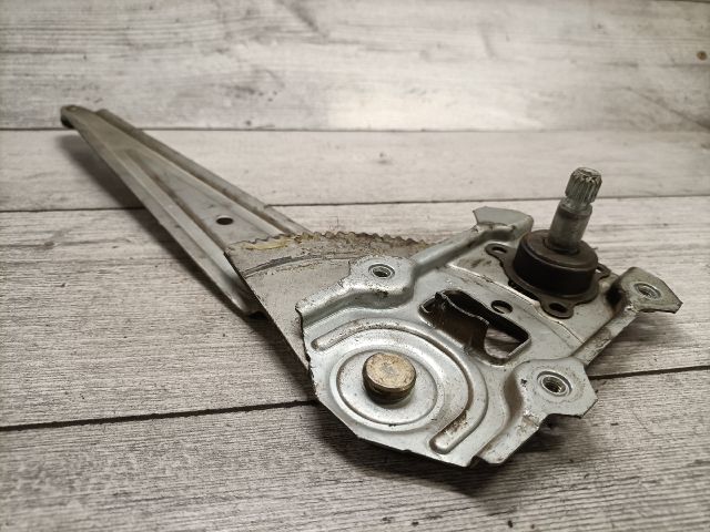 bontott TOYOTA YARIS Jobb hátsó Ablakemelő Szerkezet (Mechanikus)