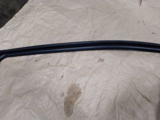 bontott TOYOTA YARIS Jobb hátsó Ablakvezető Gumi