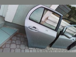 bontott TOYOTA YARIS Jobb hátsó Ajtó Kárpit