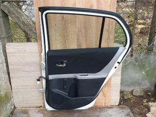 bontott TOYOTA YARIS Jobb hátsó Ajtó (Részeivel)