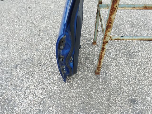 bontott TOYOTA YARIS Jobb hátsó Ajtó (Részeivel)