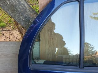 bontott TOYOTA YARIS Jobb hátsó Ajtó (Részeivel)