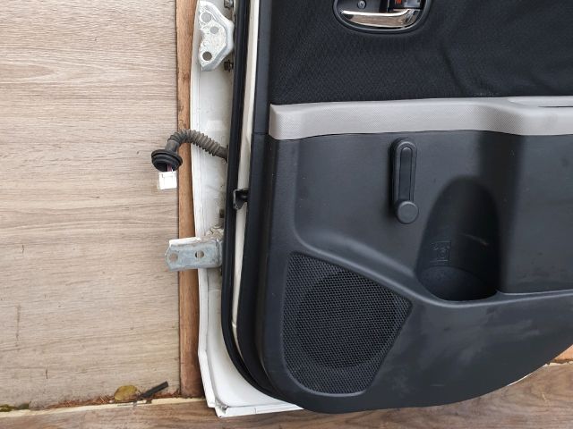 bontott TOYOTA YARIS Jobb hátsó Ajtó (Részeivel)