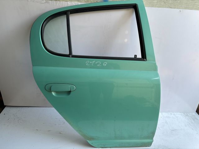 bontott TOYOTA YARIS Jobb hátsó Ajtó (Üres lemez)