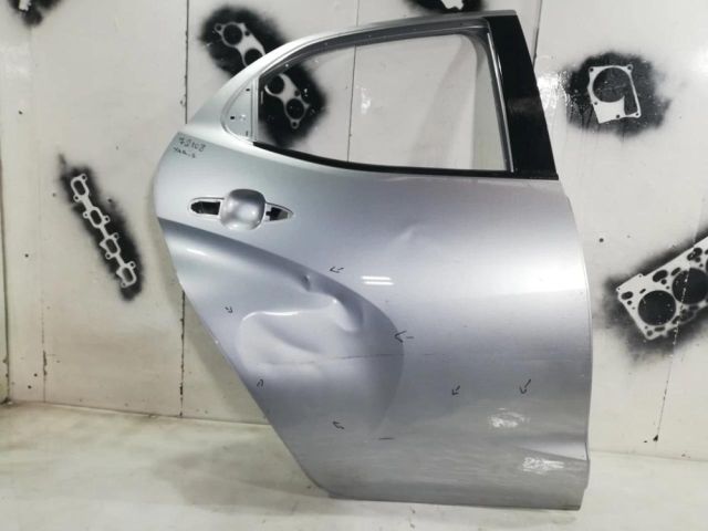 bontott TOYOTA YARIS Jobb hátsó Ajtó (Üres lemez)