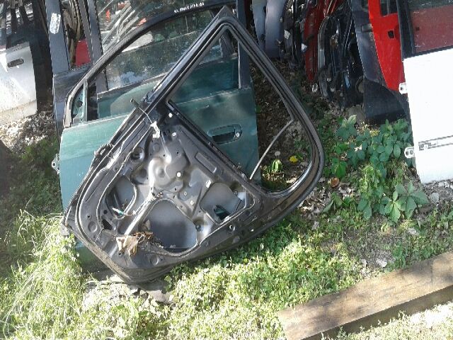 bontott TOYOTA YARIS Jobb hátsó Ajtó (Üres lemez)