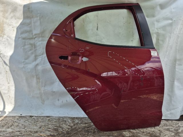 bontott TOYOTA YARIS Jobb hátsó Ajtó (Üres lemez)