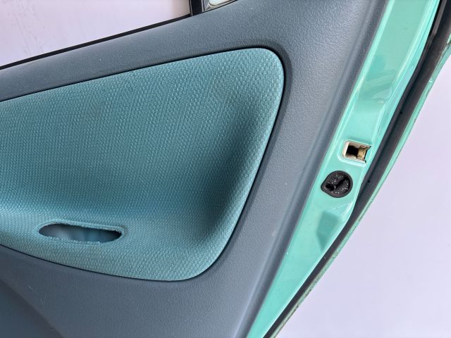 bontott TOYOTA YARIS Jobb hátsó Ajtó (Üres lemez)