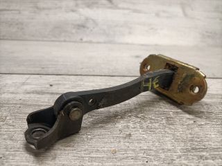 bontott TOYOTA YARIS Jobb hátsó Ajtóhatároló