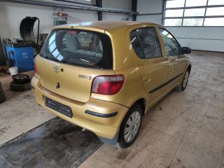 bontott TOYOTA YARIS Jobb hátsó Ajtózár