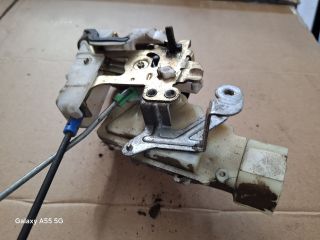 bontott TOYOTA YARIS Jobb hátsó Ajtózár