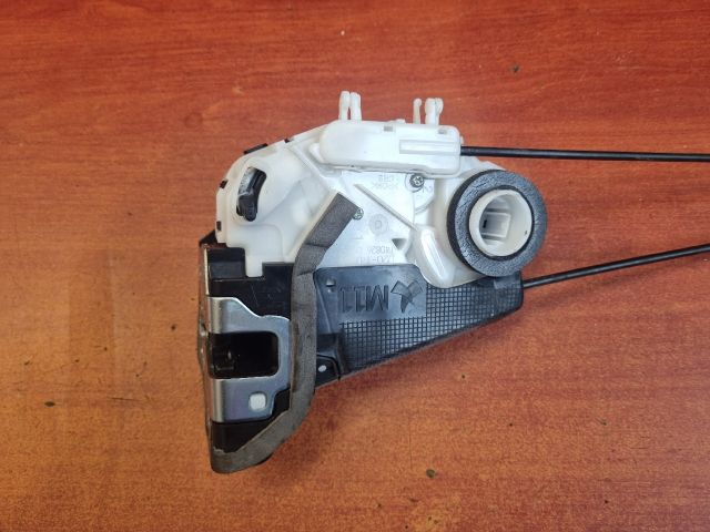 bontott TOYOTA YARIS Jobb hátsó Ajtózár