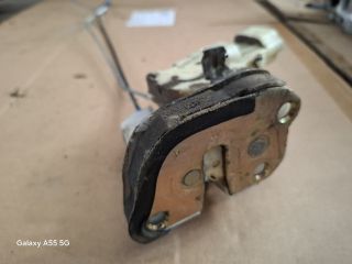 bontott TOYOTA YARIS Jobb hátsó Ajtózár