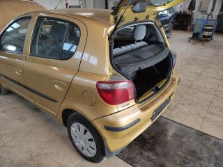 bontott TOYOTA YARIS Jobb hátsó Ajtózár