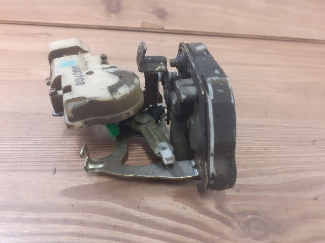 bontott TOYOTA YARIS Jobb hátsó Ajtózár