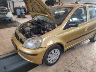 bontott TOYOTA YARIS Jobb hátsó Ajtózár