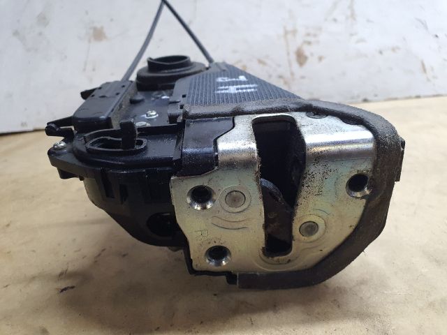 bontott TOYOTA YARIS Jobb hátsó Ajtózár