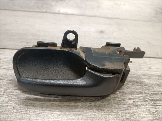 bontott TOYOTA YARIS Jobb hátsó Belső Kilincs