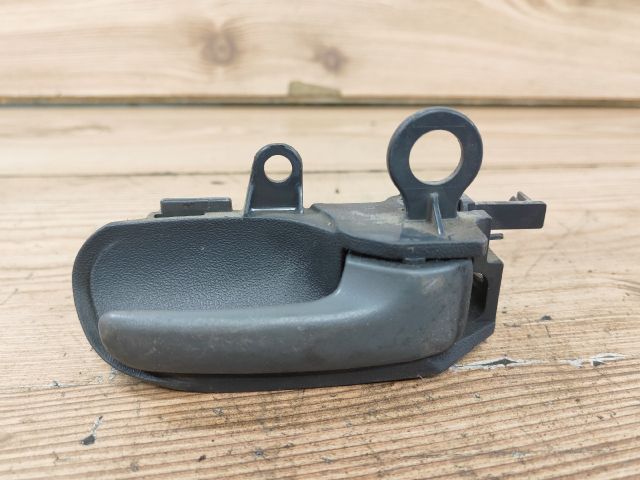 bontott TOYOTA YARIS Jobb hátsó Belső Kilincs