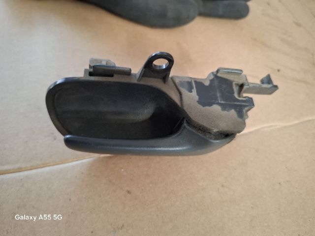 bontott TOYOTA YARIS Jobb hátsó Belső Kilincs