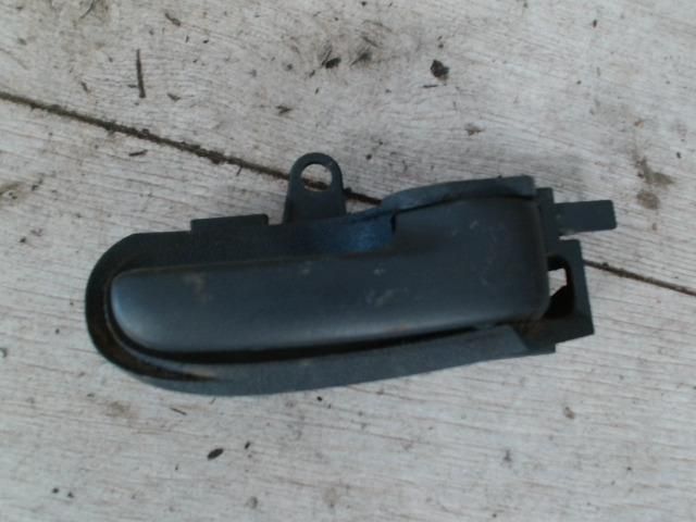 bontott TOYOTA YARIS Jobb hátsó Belső Kilincs