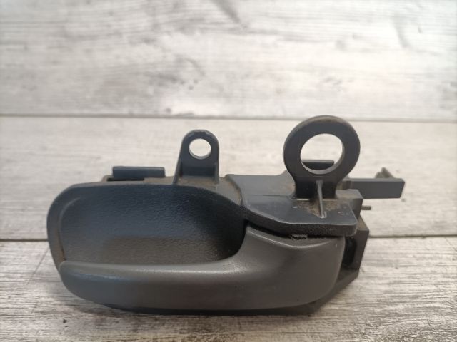 bontott TOYOTA YARIS Jobb hátsó Belső Kilincs