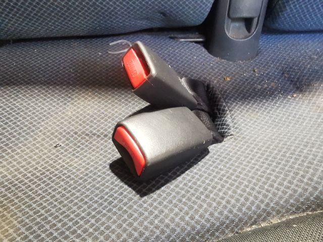 bontott TOYOTA YARIS Jobb hátsó Biztonsági Öv Csat