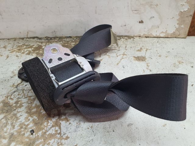 bontott TOYOTA YARIS Jobb hátsó Biztonsági Öv