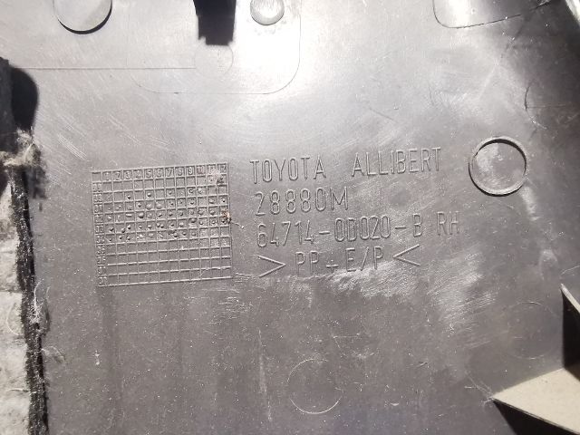 bontott TOYOTA YARIS Jobb hátsó Csomagtér Burkolat (Műanyag)