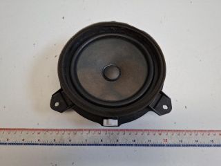 bontott TOYOTA YARIS Jobb hátsó Hangszóró